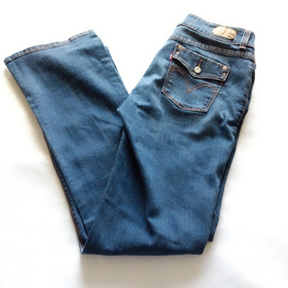 Levi's 526 slender bootcut jeans.